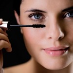 Why are eyelash conditioners effective?